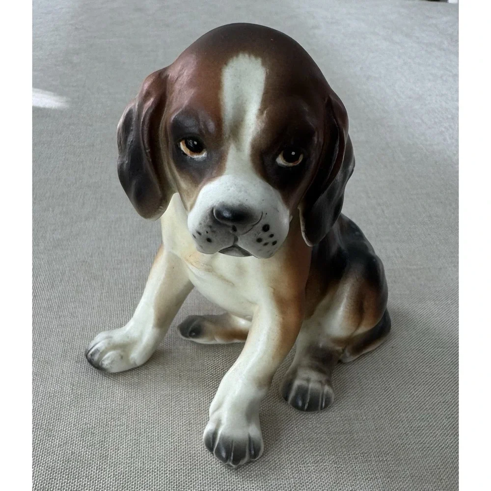 Vintage Mid Century Ceramic Beagle Puppy Figurine‎ Hand Painted Dog Decor